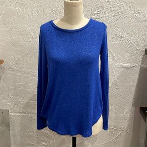 OLD NAVY LONG SLEEVE TEE